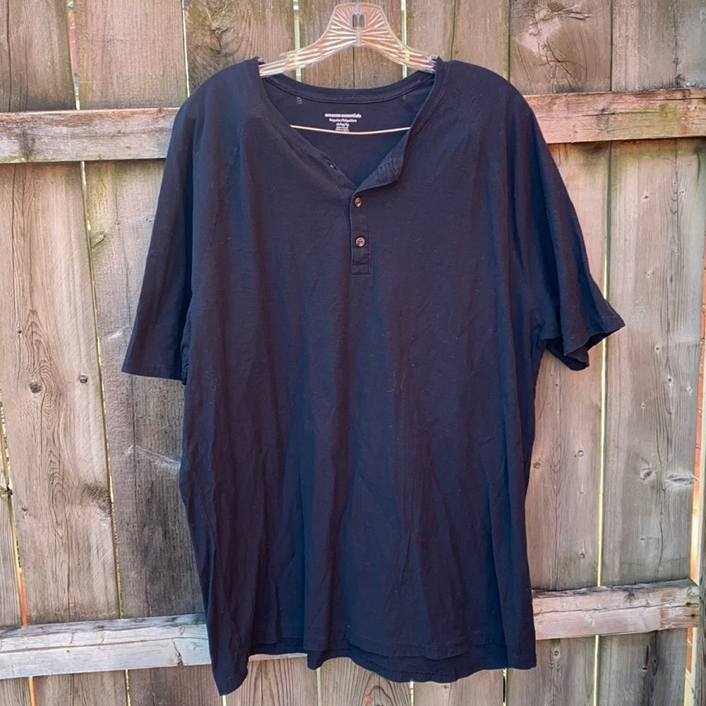 Amazon Essential Polo shirt sz. XL